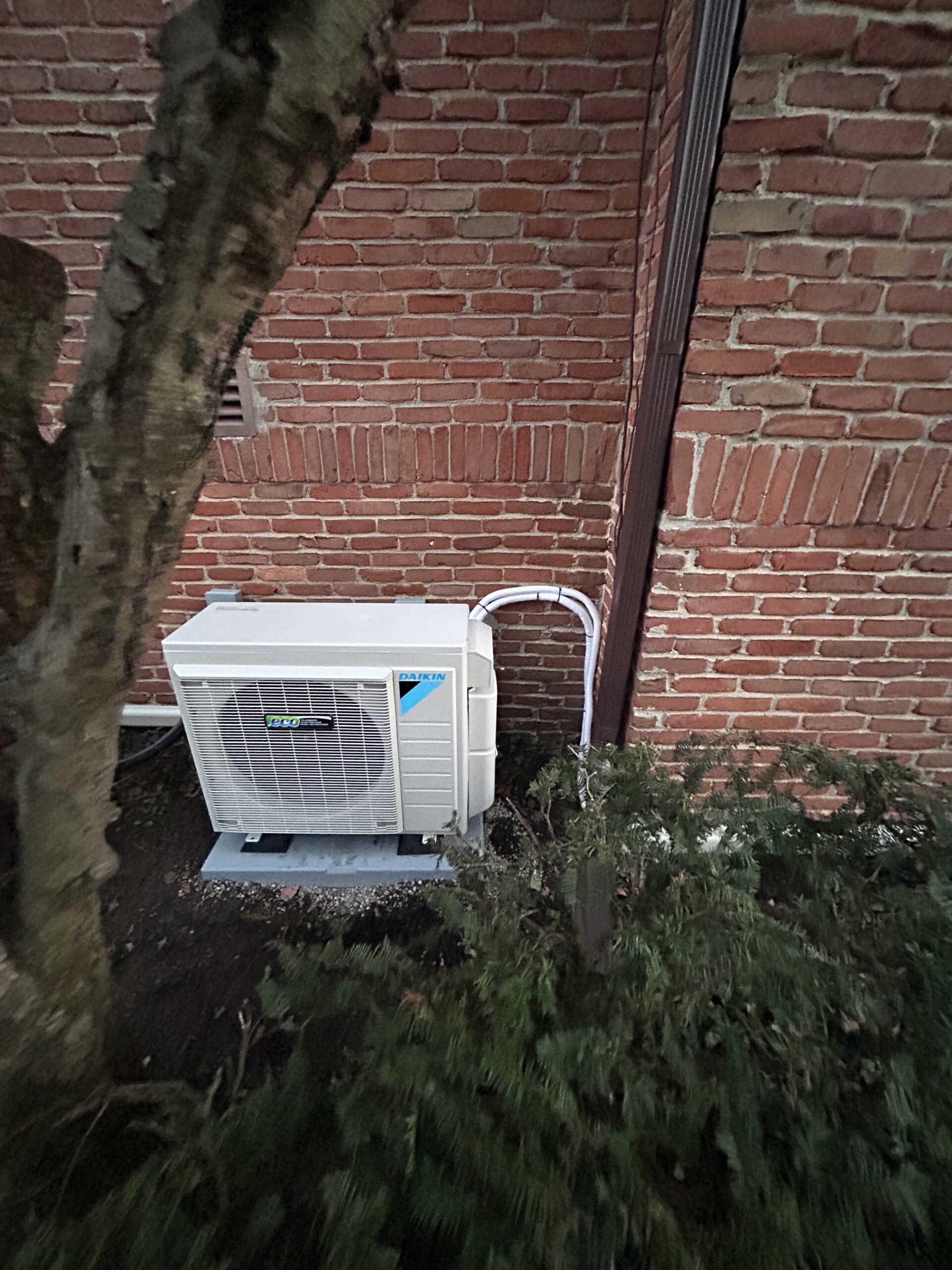What Makes Modern Heat Pump Installation More Efficient Today