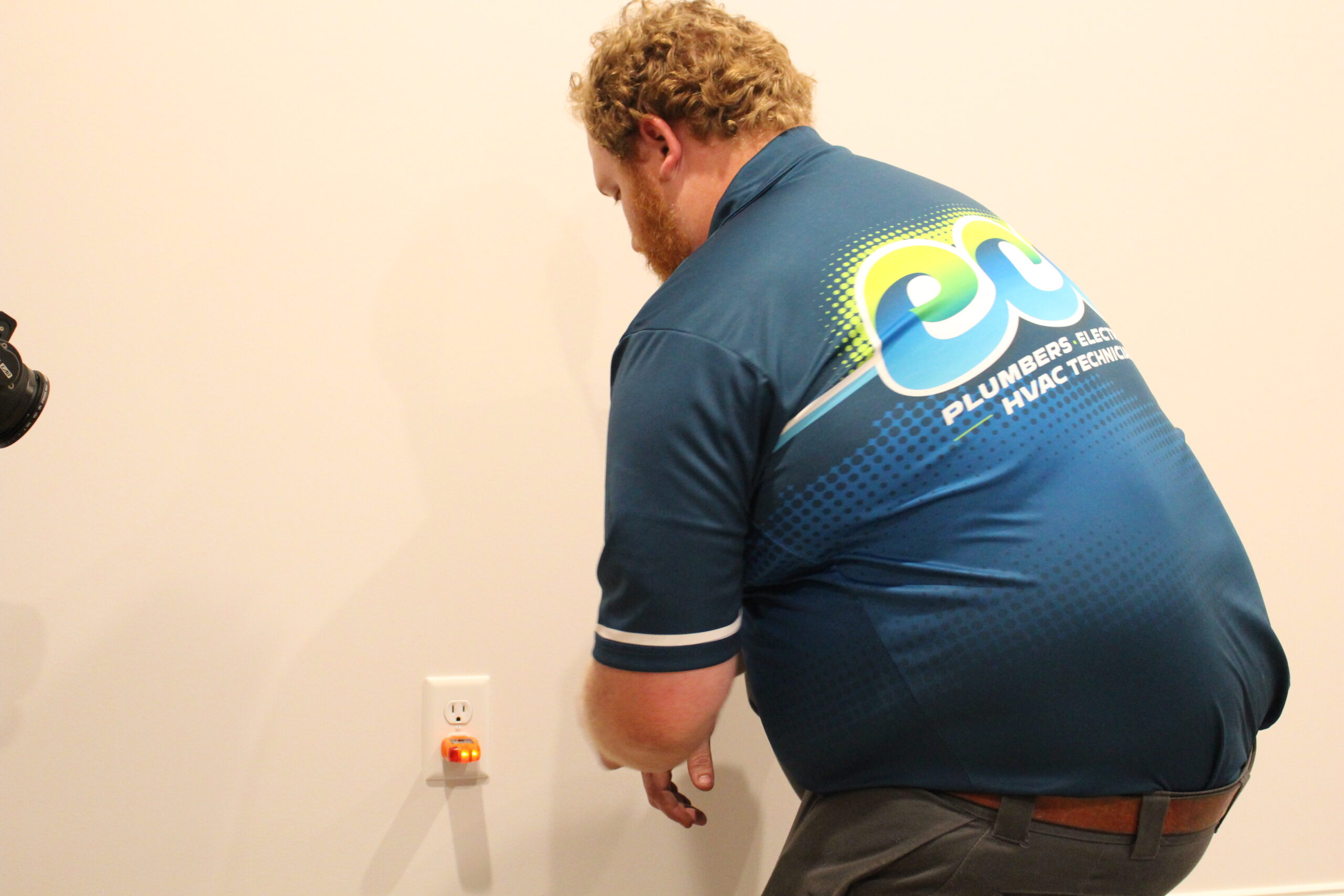 How to Tell If You Need Electrical Outlet Repair or Replacement